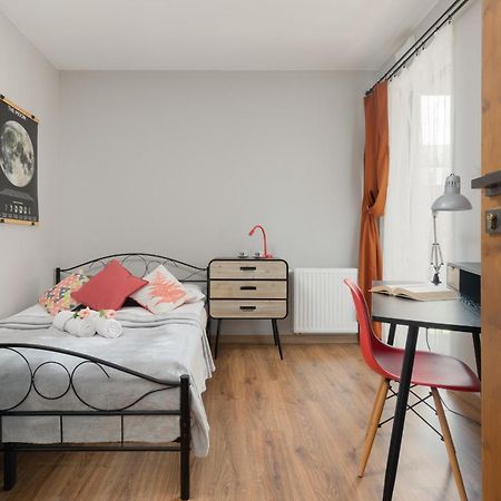 Cozy Three-Bedroom Family Apartment In Warsaw By Noclegi Renters Dış mekan fotoğraf