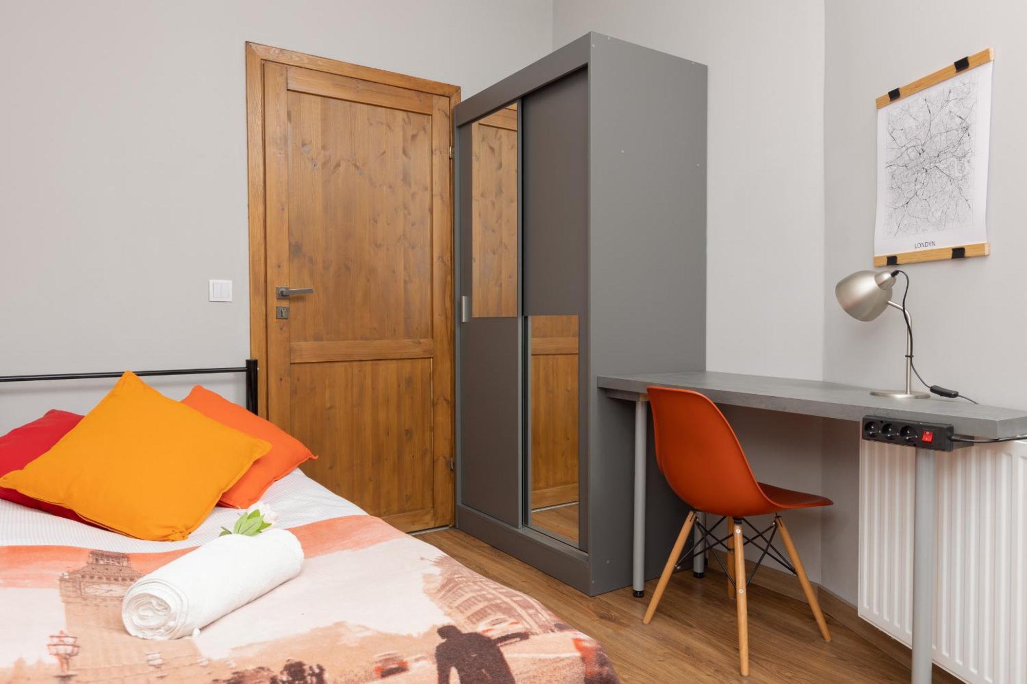 Cozy Three-Bedroom Family Apartment In Warsaw By Noclegi Renters Dış mekan fotoğraf